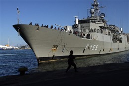 Anh, Philippines gấp rút sơ tán công dân khỏi Libya 